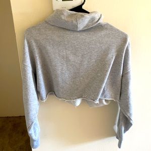 Cropped hoodie